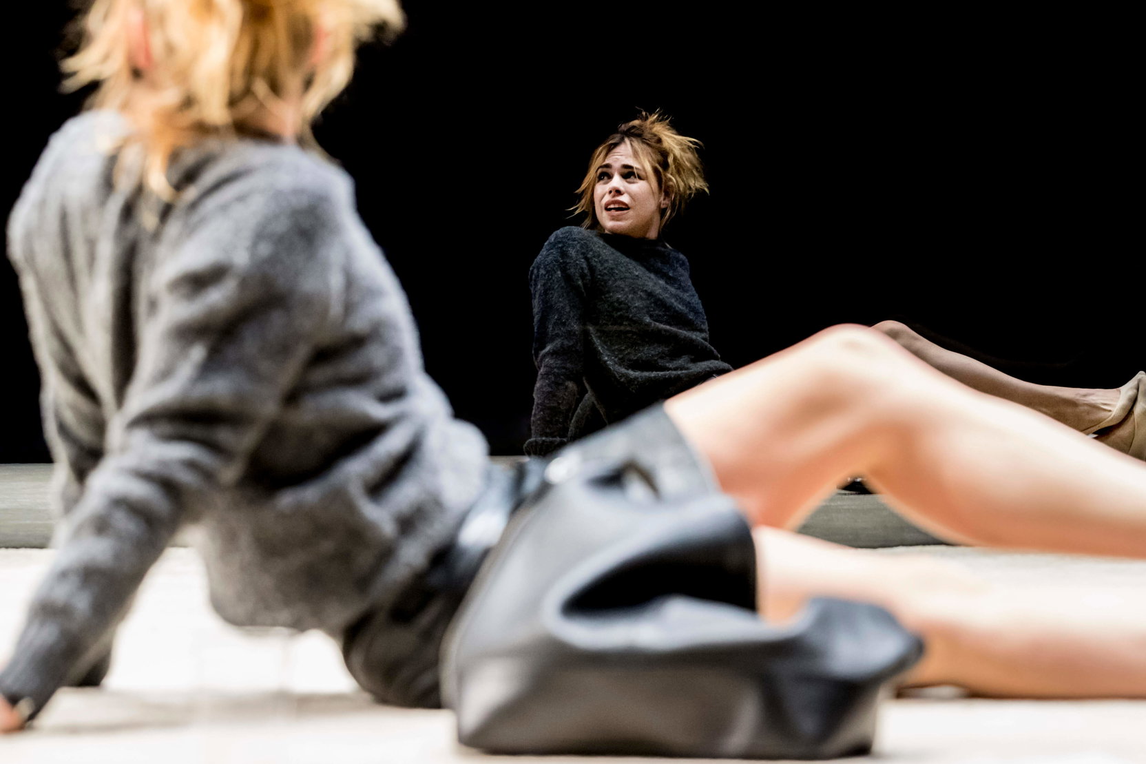  billie-piper-her-in-yerma-at-the-young-vic-photo-by-johan-persson-5.jpg