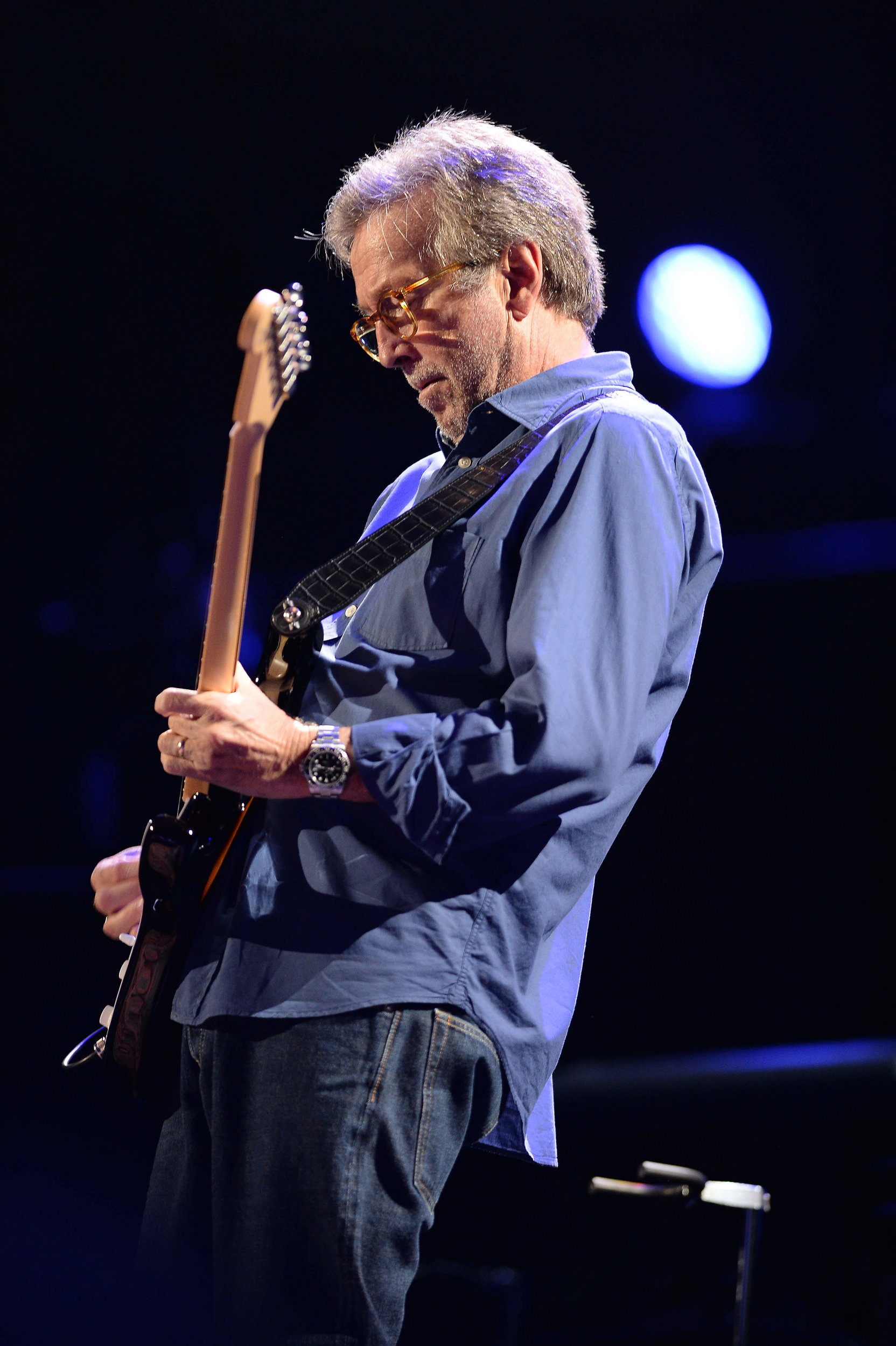  eric-clapton-performing-at-the-royal-albert-hall-on-21-may-2015-_eric-clapton-live-at-the-rah-8254-george-chin.jpg