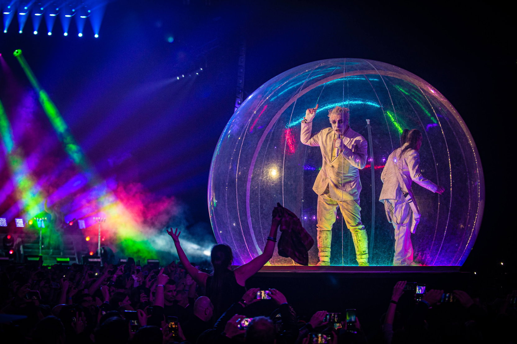 Náhledový obrázek k článku Impozantní koncertní show frontmana Rammstein. Lindemann v plné délce a bez cenzury dorazí na plátna kin