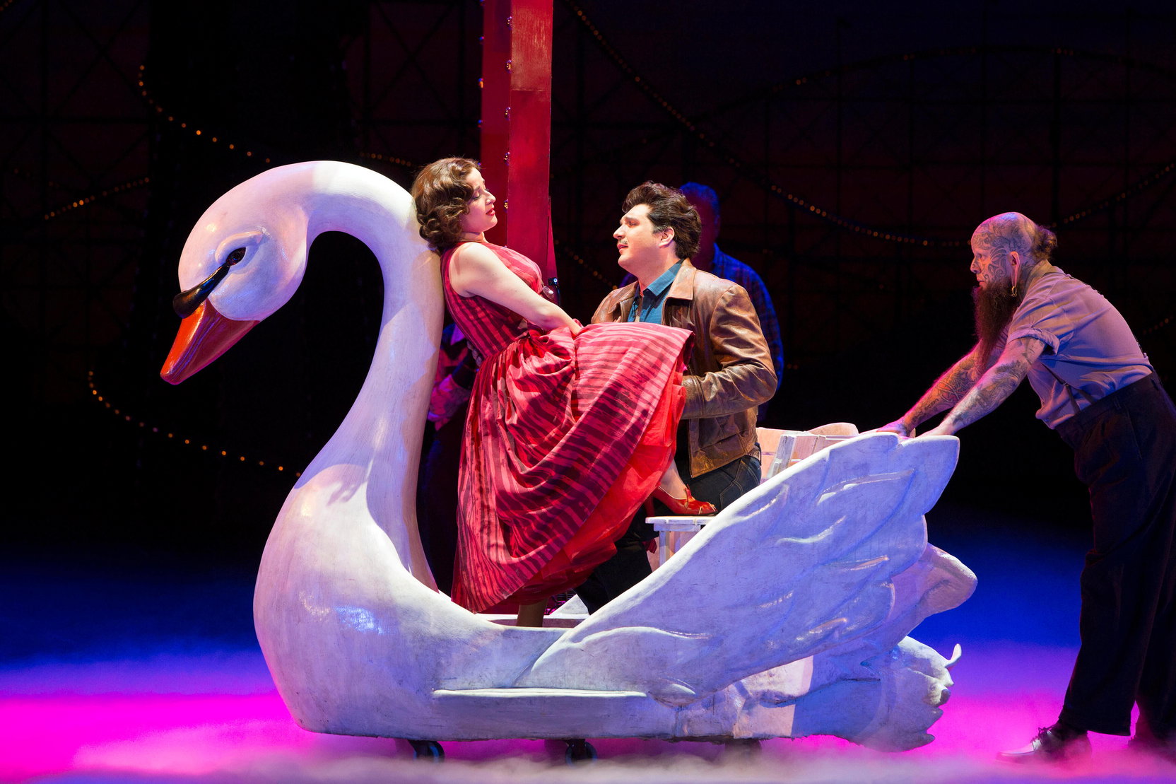 Náhledový obrázek k článku Plachetka, broadwayská star i polykači ohňů v nové karnevalové Così fan tutte