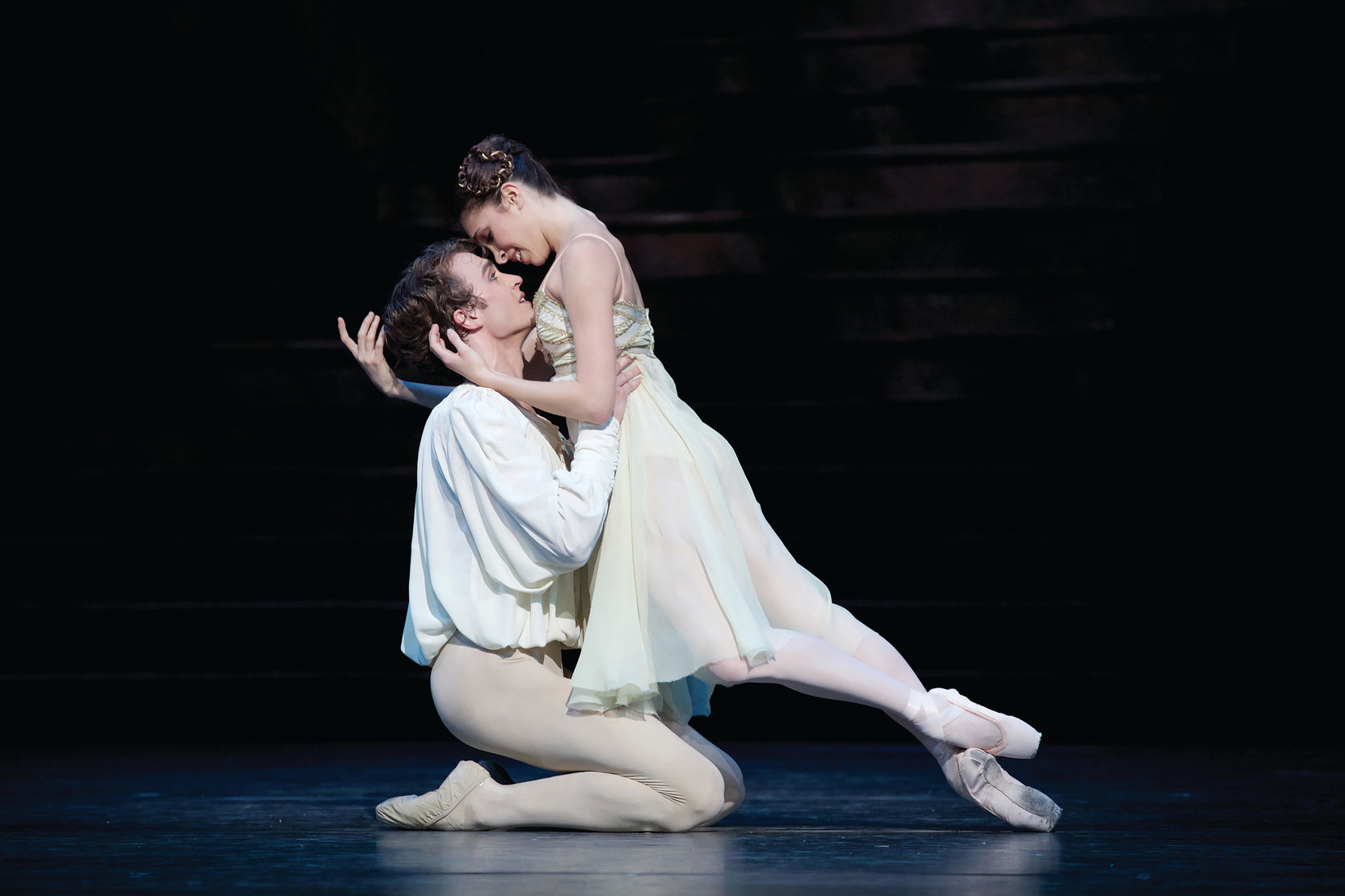 Náhledový obrázek k článku Nadčasový balet Romeo a Julie v MacMillanově choreografii se znovu vrací