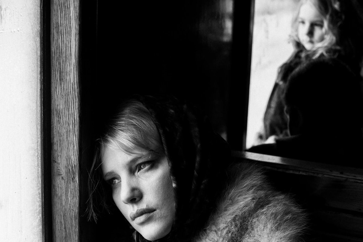 "Tajuplný, nádhernou hudbou a brilantní choreografií protknutý, vizuálně okouzlující snímek." The Guardian