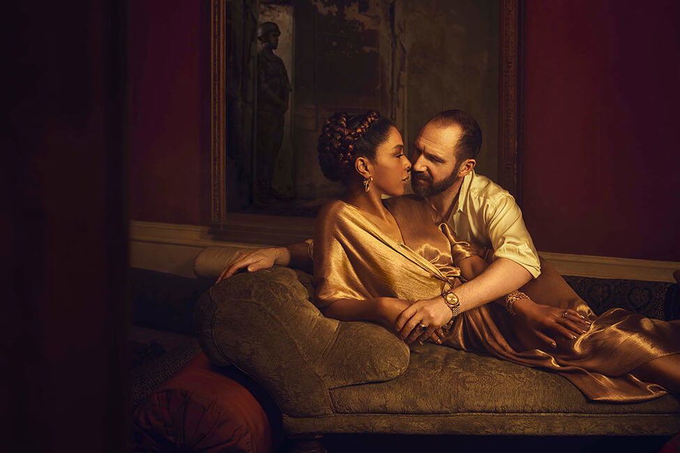 Náhledový obrázek k článku Ralph Fiennes a Sophie Okonedo vládnou epické shakespearovské love story