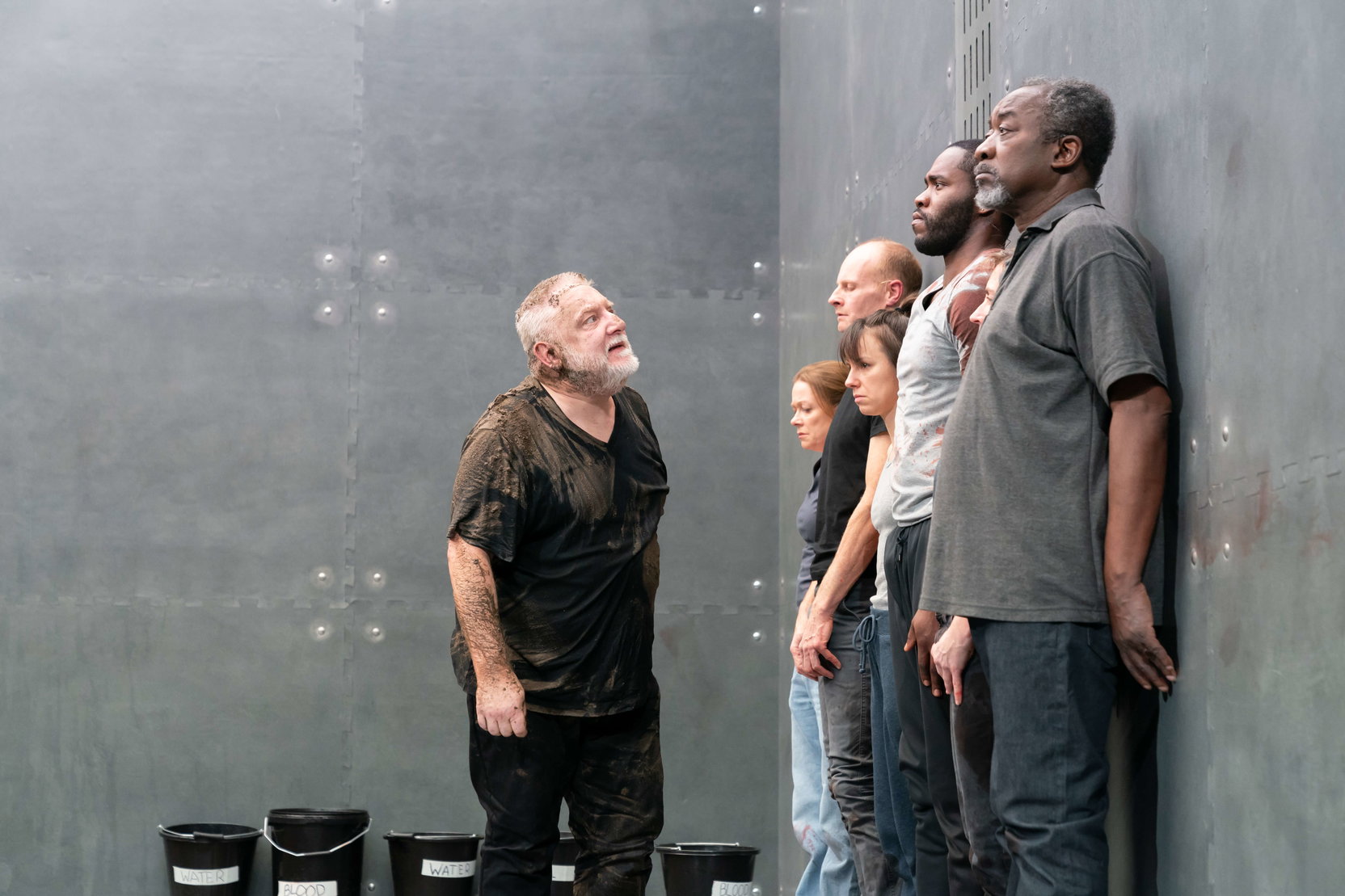  ntl-2019-richard-ii-simon-russell-beale-and-the-company-2-photo-by-marc-brenner.jpg