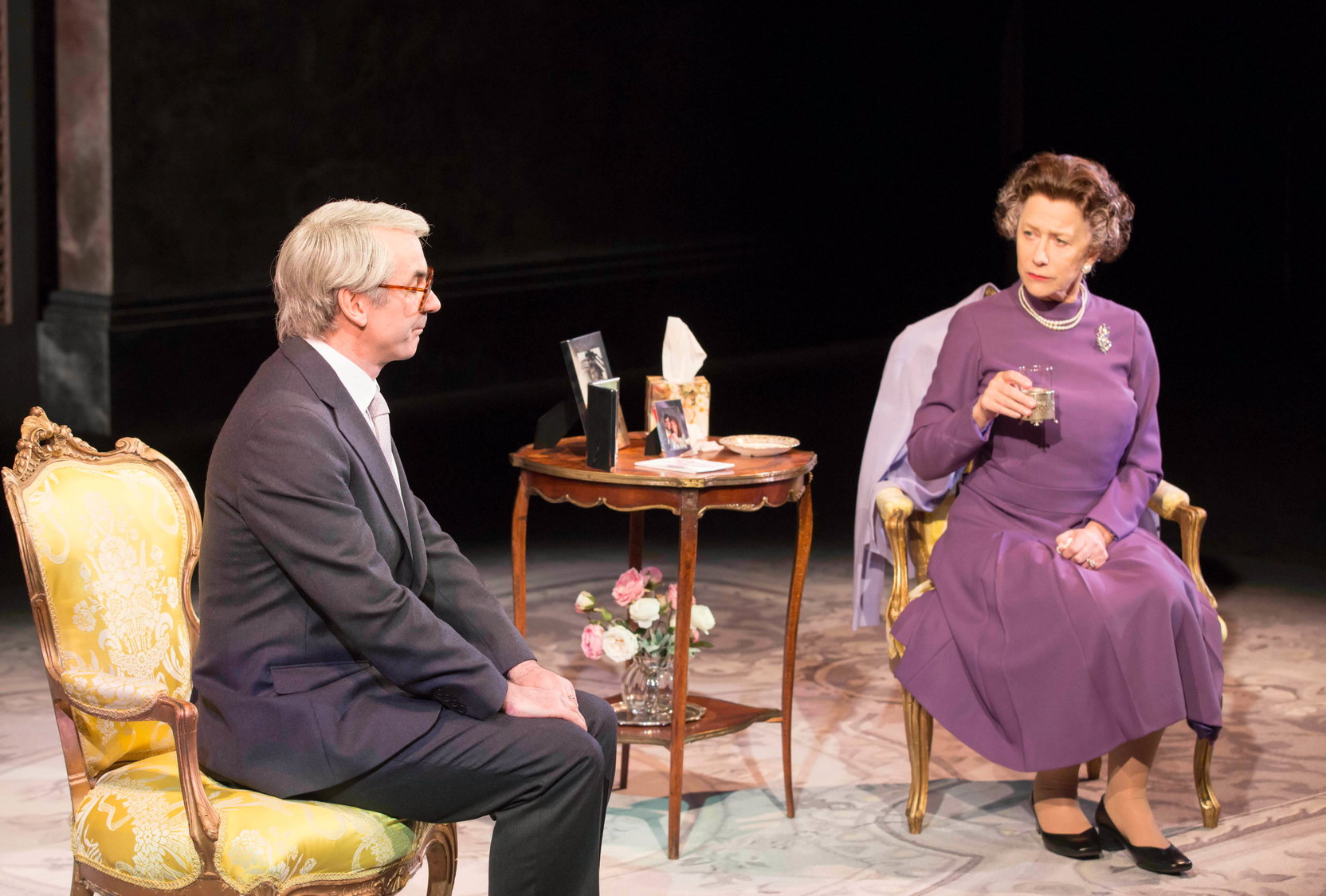  ntl-2019-the-audience-john-major-paul-ritter-and-queen-elizabeth-ii-helen-mirren-photo-by-johann-persson.jpg
