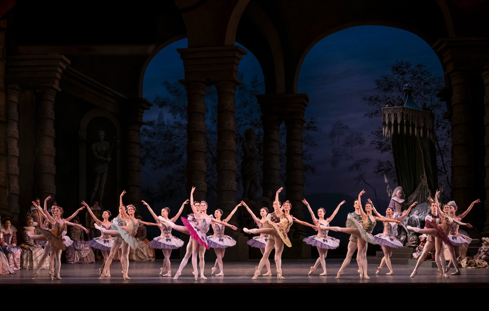  roh-19-20_production-image_the-sleeping-beauty_the-sleeping-beauty-artists-of-the-royal-ballet-c-roh-2017-photographed-by-bill-cooper.jpg