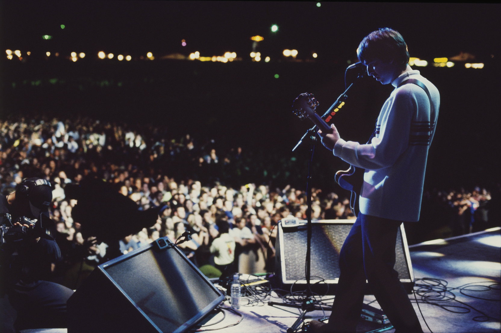  oasis-knebworth-1996_credit-jill-furmanovsky.jpg